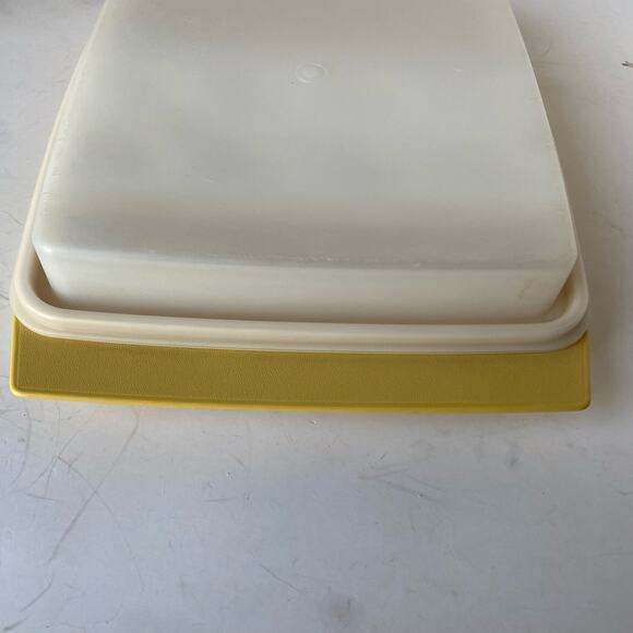Vintage Tupperware Deviled Egg Keeper Carrier Tray Container Harvest Gold - Picture 7 of 12
